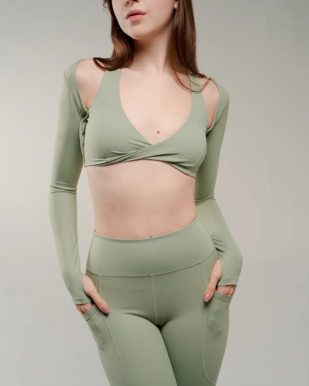 Front of View Cummerband Classic Leggings with two pockets