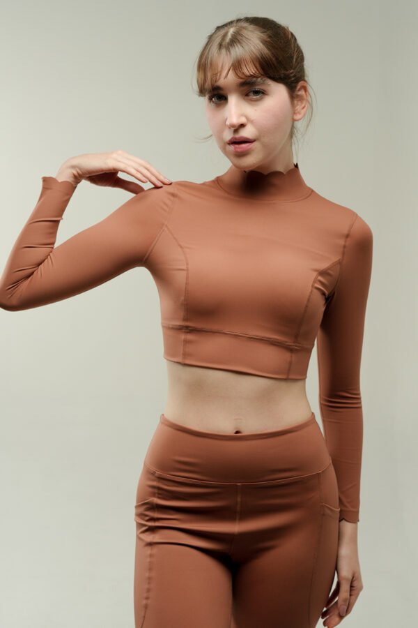 Scallop Back-Long Sleeve Blouse