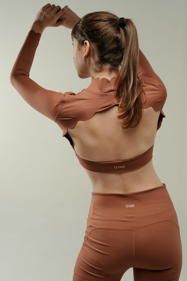 Scallop Back-Long Sleeve Blouse