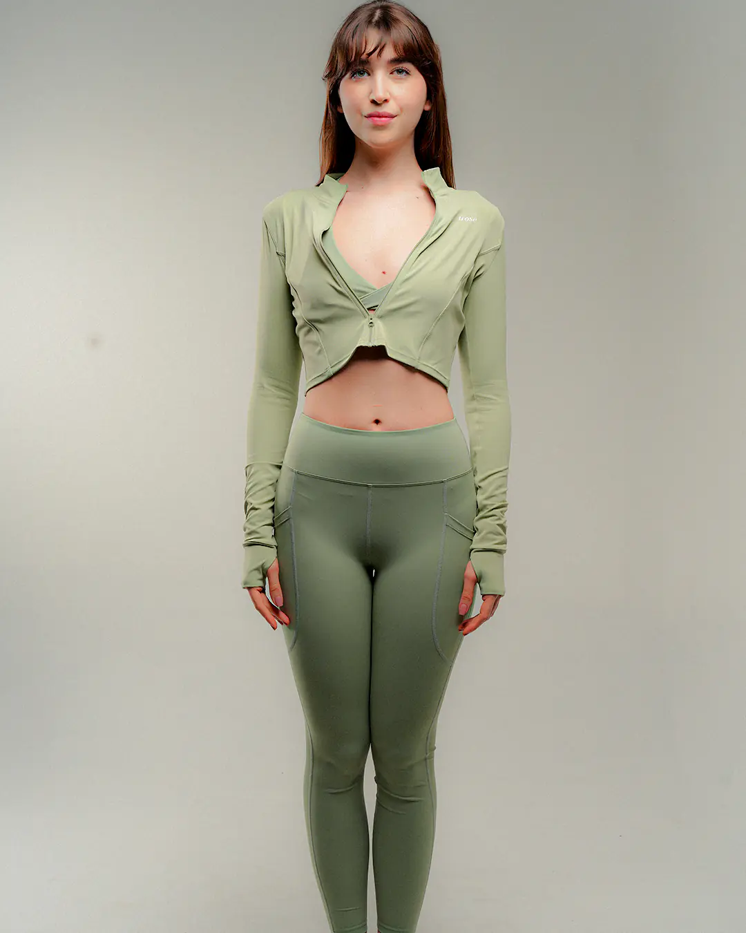 High-neck zip-up Cropped Corsage Trose